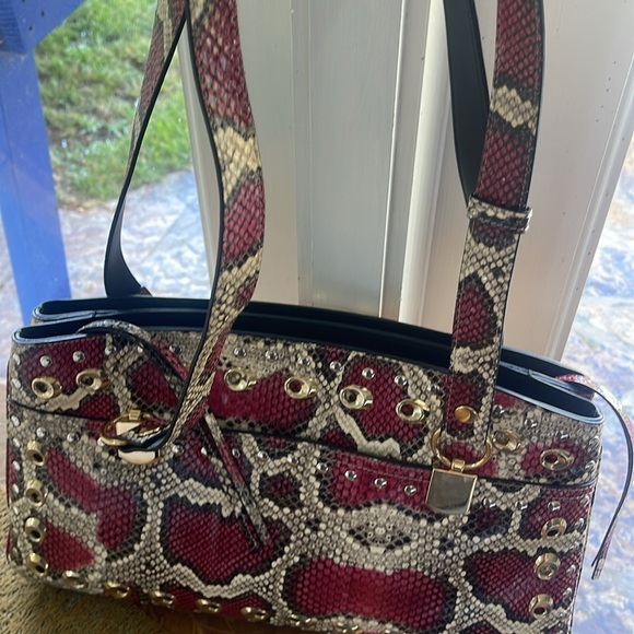 Brand new Gucci python bag - Picture 4 of 7